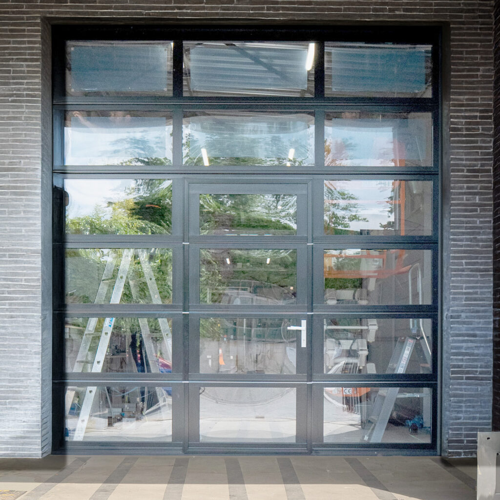 Beglaasde poort glazen poort garage industrie